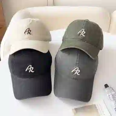 艾佳微 软顶大头围刺绣字母韩版百搭休闲户外遮阳显脸小显白 棉 鸭舌帽 男女同款情侣款