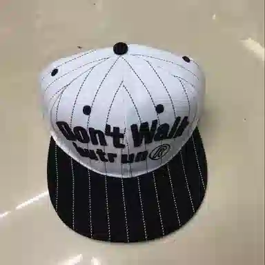 艾佳微 街舞嘻哈帽个性条纹字母标时尚青春 户外运动 百搭潮流 腈纶 棒球帽 男女同款情侣款