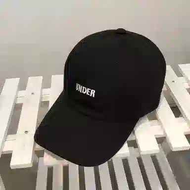 艾佳微 港风休闲韩版简约字母刺绣弯檐学生遮阳帽 棉 鸭舌帽 男女同款情侣款