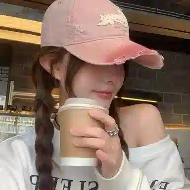 艾佳微 破洞做旧棒球帽女美式复古大头围百搭字母显脸小帽子 棉 鸭舌帽 男女同款情侣款