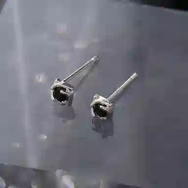 S925