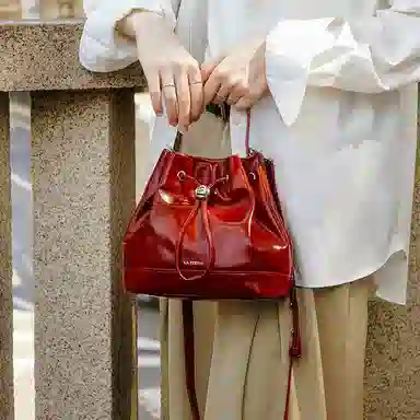 LA FESTIN Bucket Bag