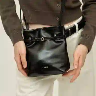 LA FESTIN Bucket Bag Red/Black