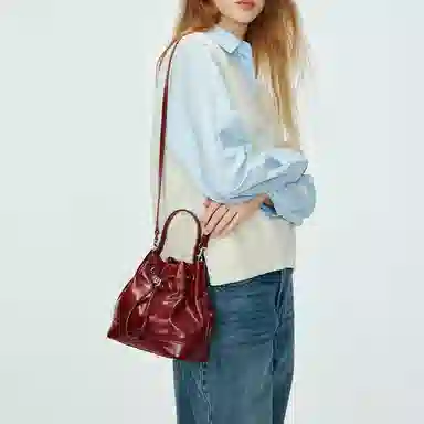 LA FESTIN Bucket Bag