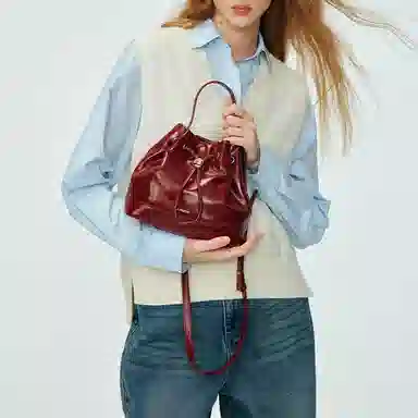 LA FESTIN Bucket Bag
