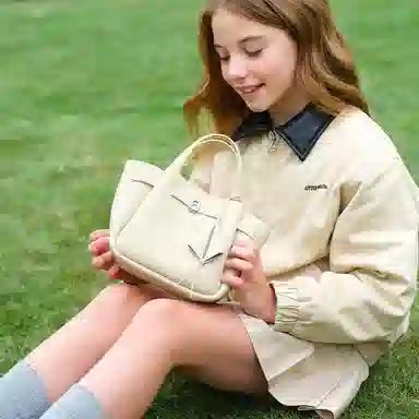 LA FESTIN Kite Series