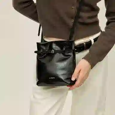 LA FESTIN Bucket Bag Red/Black