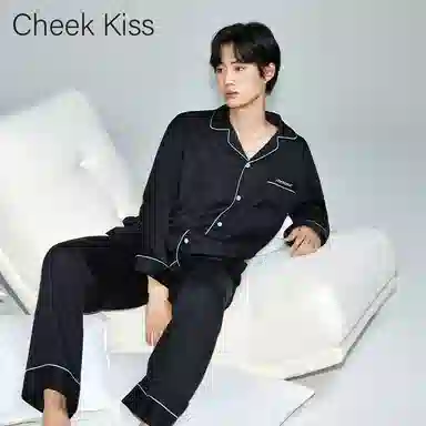 cheekkiss