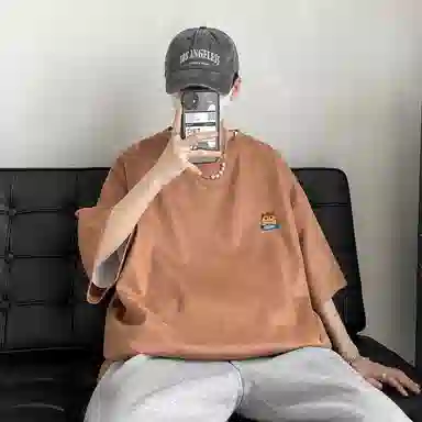 KM T
