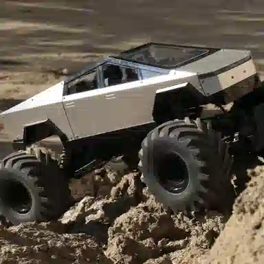 FERPECT TOYS Cybertruck 18 112 2.4G RC