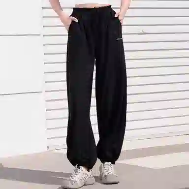 MOLY VIVI UPF100+ 2024