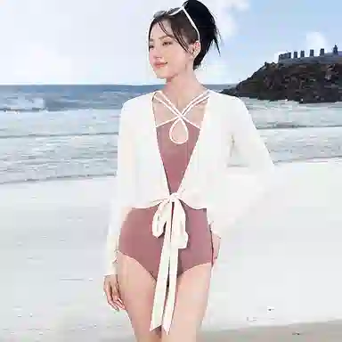 MOLY VIVI 2024