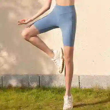 MOLY VIVI 2024