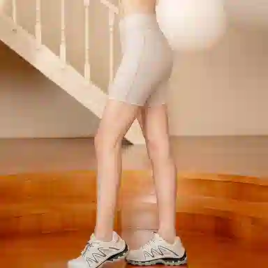 MOLY VIVI 2024