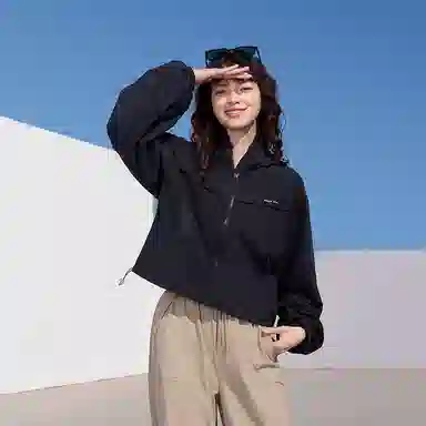 MOLY VIVI UPF100+ 2024