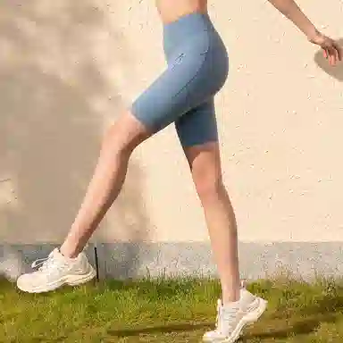 MOLY VIVI 2024