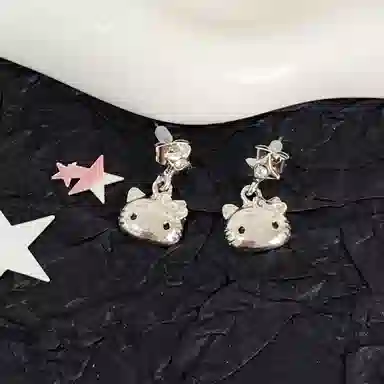 Hello Kitty KT Sparkle Earrings