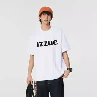 izzue LogoT
