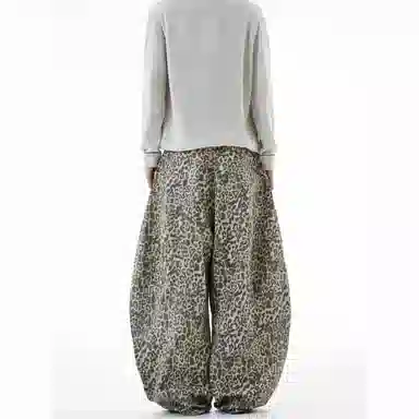 STRANGER LAB Leopard Cargo Jeans