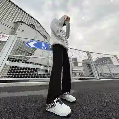 【暗黑系绒感豹纹拼接】布客行 微喇版型潮牌美式复古水洗直筒基础款黑白豹透气高街舒适亲肤百搭长裤显腿长显高显瘦休闲牛仔裤 男女同款