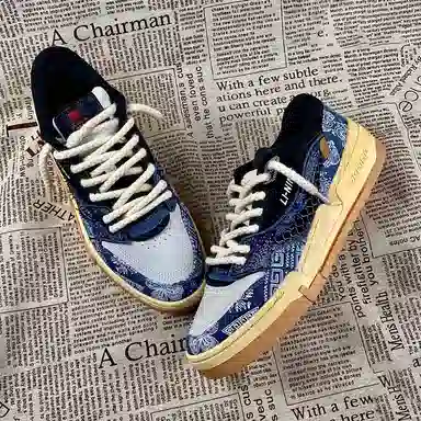 IOTS AF1AJDunkNikeDIY