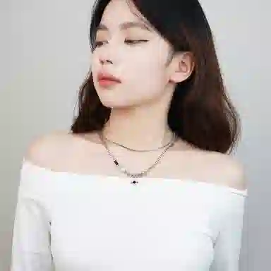 D.K.X ins