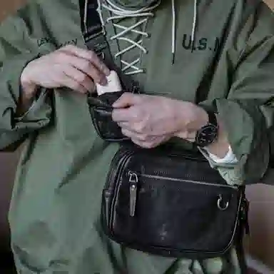 OUBOTE Vintage Leather Shoulder Bag Black