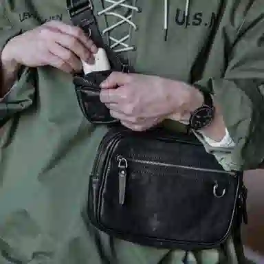 OUBOTE Vintage Leather Shoulder Bag Black