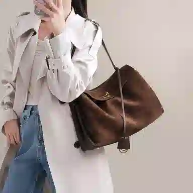 OUBOTE Classic Leather Shoulder Bag Coffee