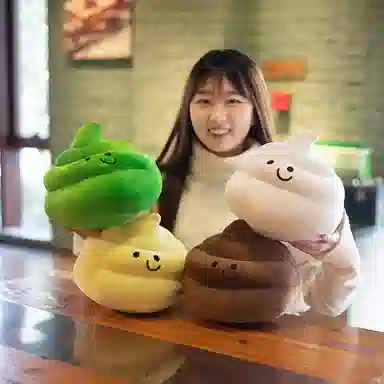 波比熊 便便抱枕 玩偶 毛绒公仔