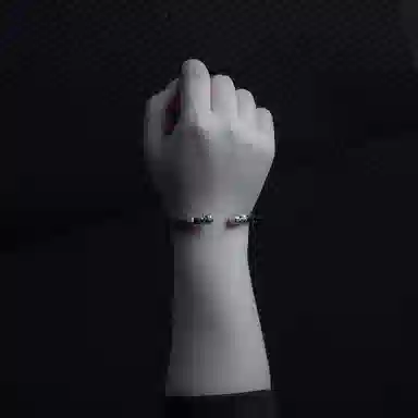S925