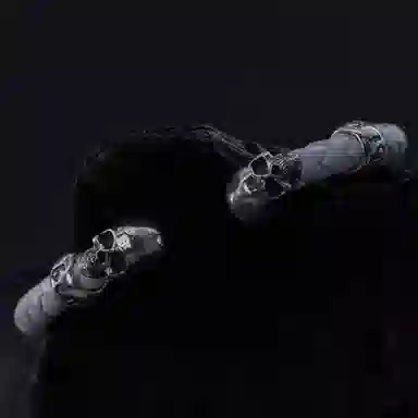 S925