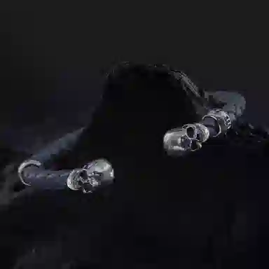 S925