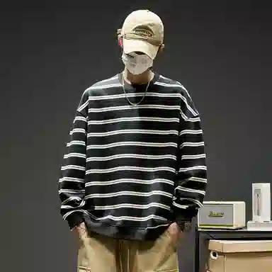 SZON 2025 Crewneck Sweatshirt