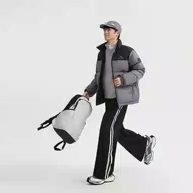 x Keith Haring 90logo