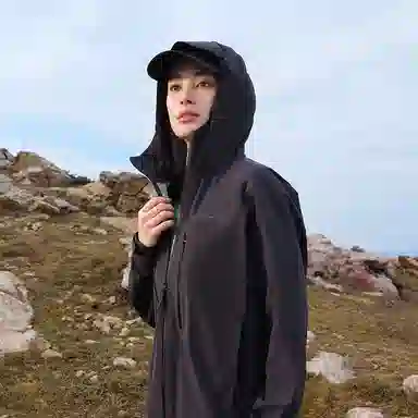 波司登  功能服饰系列 纯色拉链连帽轻薄通勤户外轻量软壳  防水防风耐磨透气防雨冲锋衣 男女同款