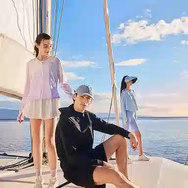 波司登 骄阳系列 夏季清爽弹力拉链轻盈时尚休闲短款显瘦 多色可选 透气凉感防晒服 女款