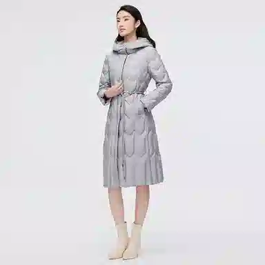 波司登 轻薄连帽长款纯色常规长袖通勤羽绒服 女款