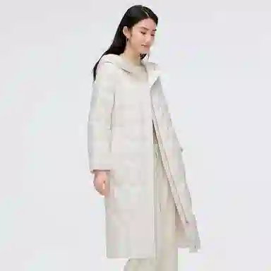波司登 轻薄连帽长款纯色常规长袖通勤羽绒服 女款