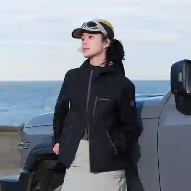 波司登  功能服饰系列 轻盈纯色户外机能单层软壳下摆抽绳可调节风帽  防水防风透气耐磨冲锋衣 男款