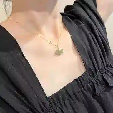 贝戈丽丝 气质如意相思豆项坠温润清雅平安扣锁骨链 配同色链 和田玉 项链 女款 青玉