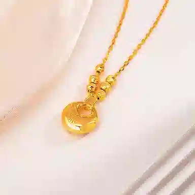 925