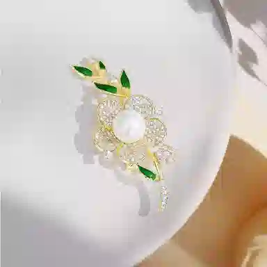 Inkopper Floral Alloy Brooch