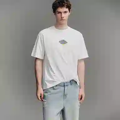 URBAN REVIVO UR T T_