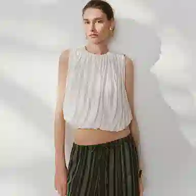 URBAN REVIVO UR T T_