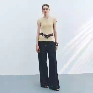 URBAN REVIVO UR T T_