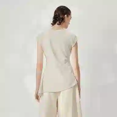 URBAN REVIVO UR T T_