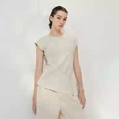 URBAN REVIVO UR T T_