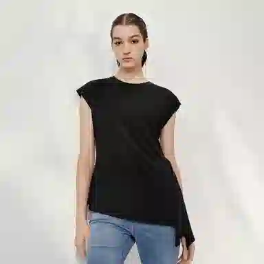 URBAN REVIVO UR T T_