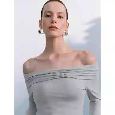 URBAN REVIVO UR T T_